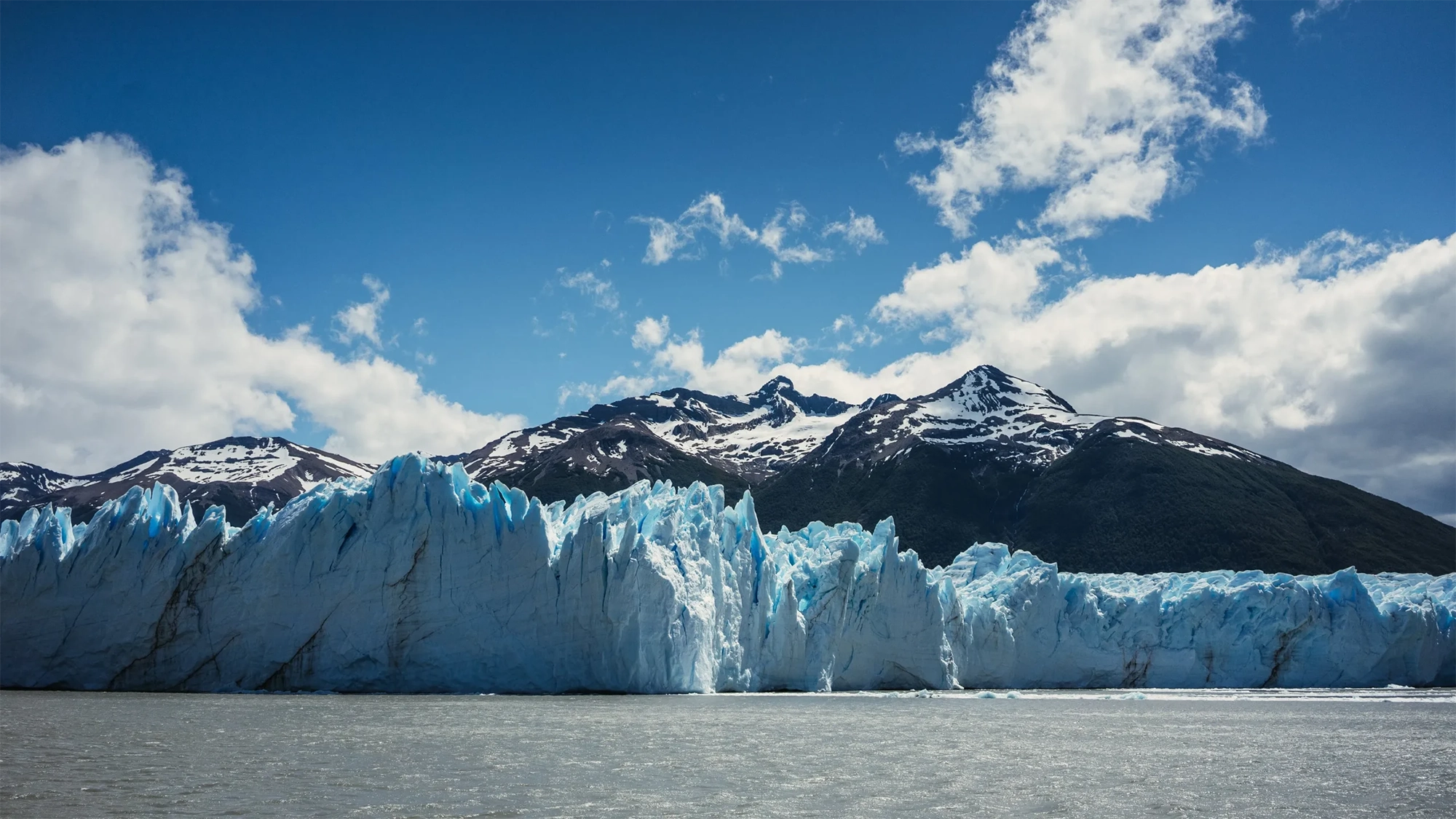 Vista del Perito Moreno durante la navegación. 